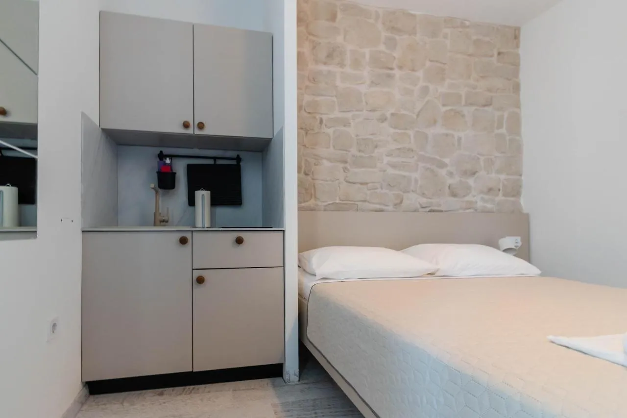 *** Guest house L&B City Center Studios Apartments Croatia